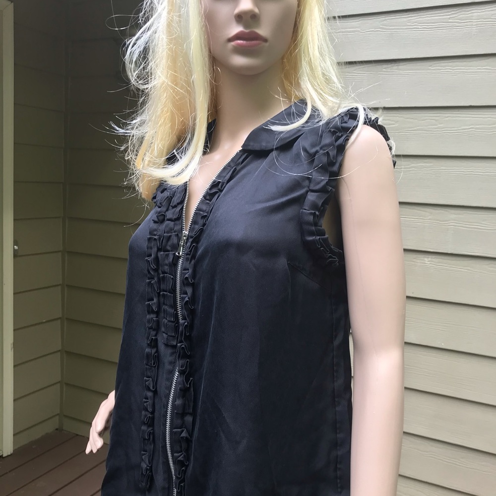 STUNNING MARC JACOBS FRILLY TOP / MINT CONDITION